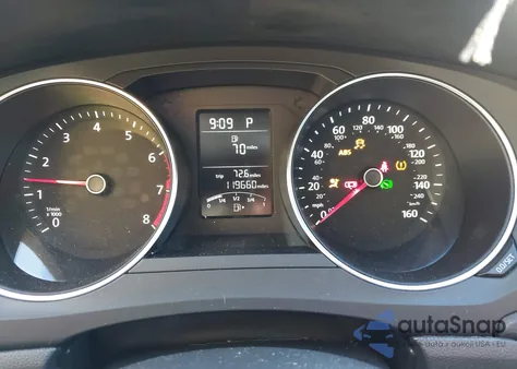 2017 Volkswagen Jetta 1.4T S z USA, uszkodzony, nr VIN 3VW2B7AJ1HM278754